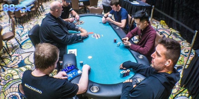 Bí quyết giúp hội viên làm chủ bàn poker